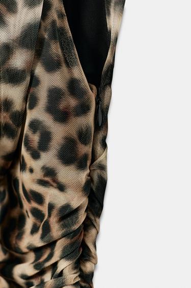 ROBE COURTE DRAPÉE AVEC FOULARD À IMPRIMÉ ANIMALIER - Leopard de Zara - Image 6