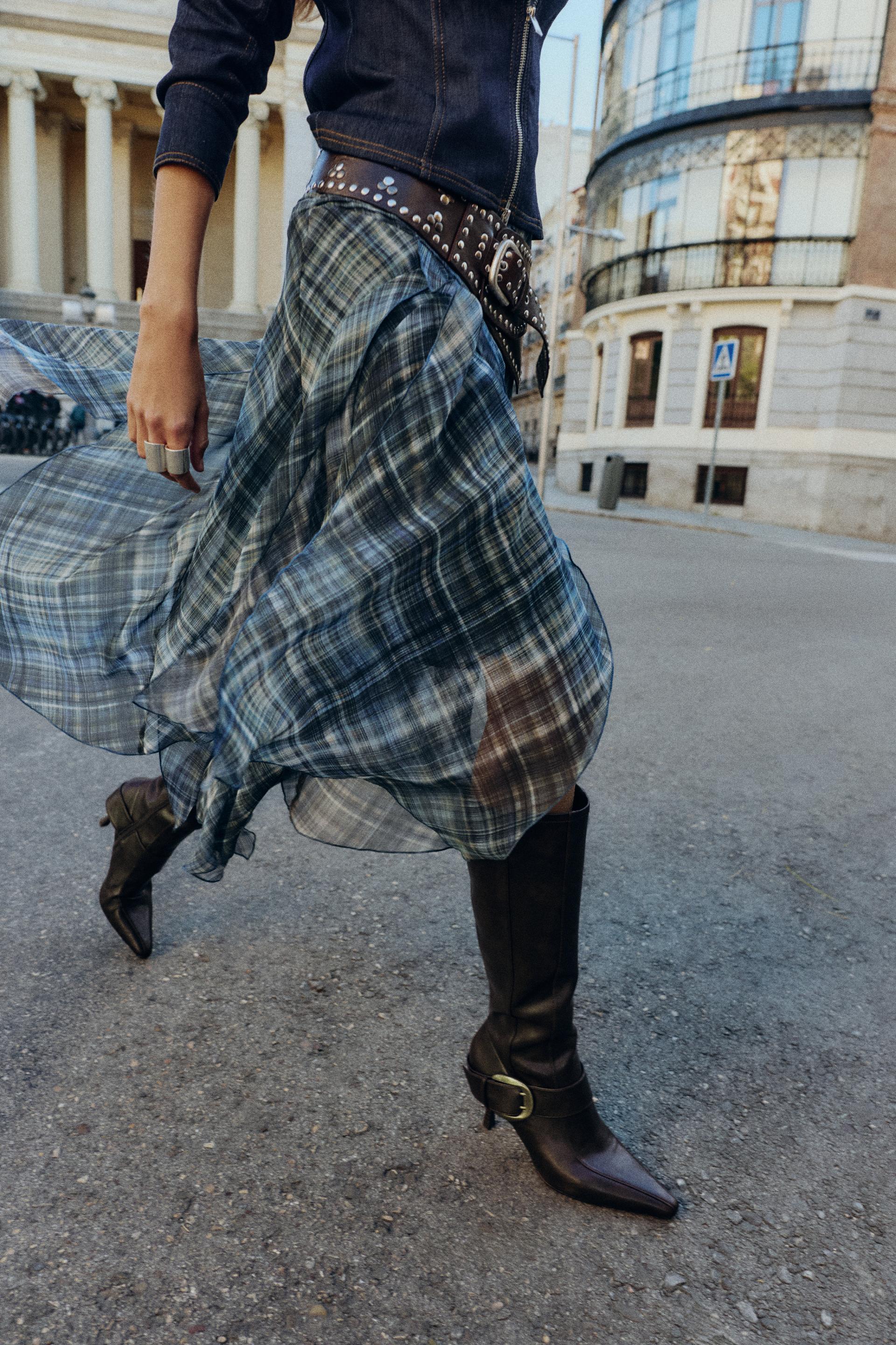 High-Heel Boots With Metal Buckle