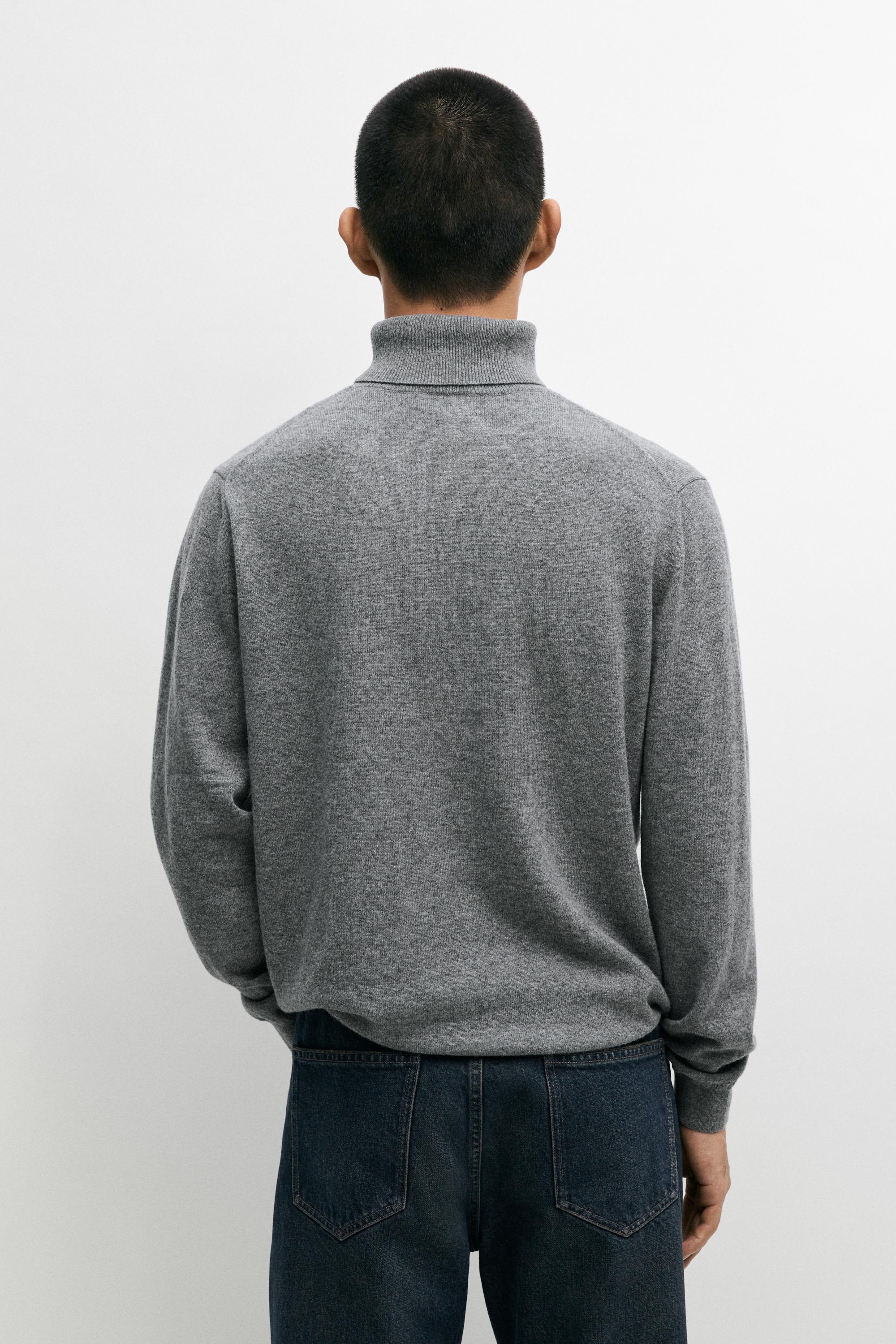 100% wool knit turtleneck sweater