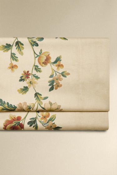 DRAP DE DESSUS SATIN IMPRIMÉ FLEURS - Écru de Zara