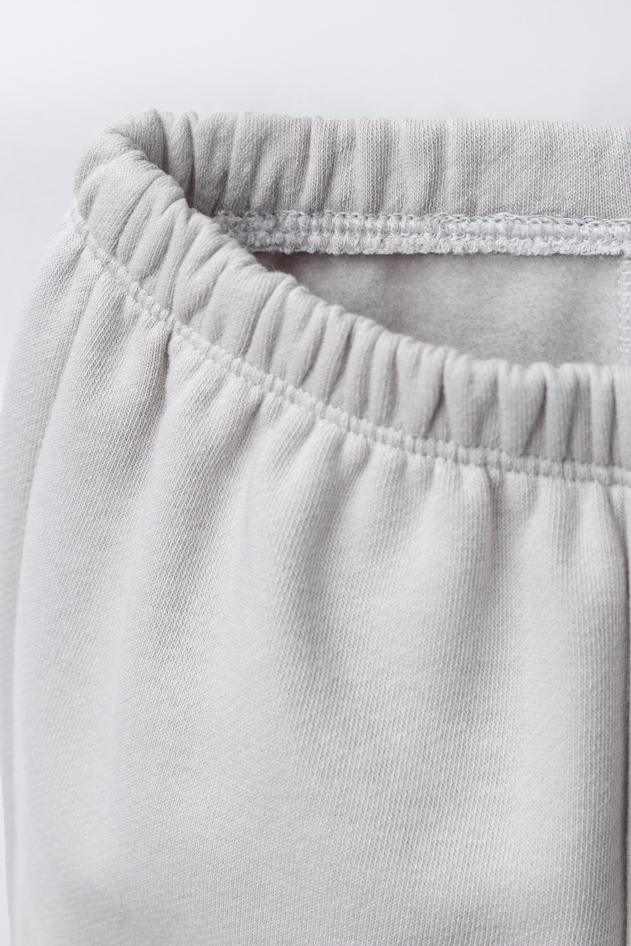 EMBROIDERED PENGUIN SWEATSHIRT AND JOGGER PANTS SET