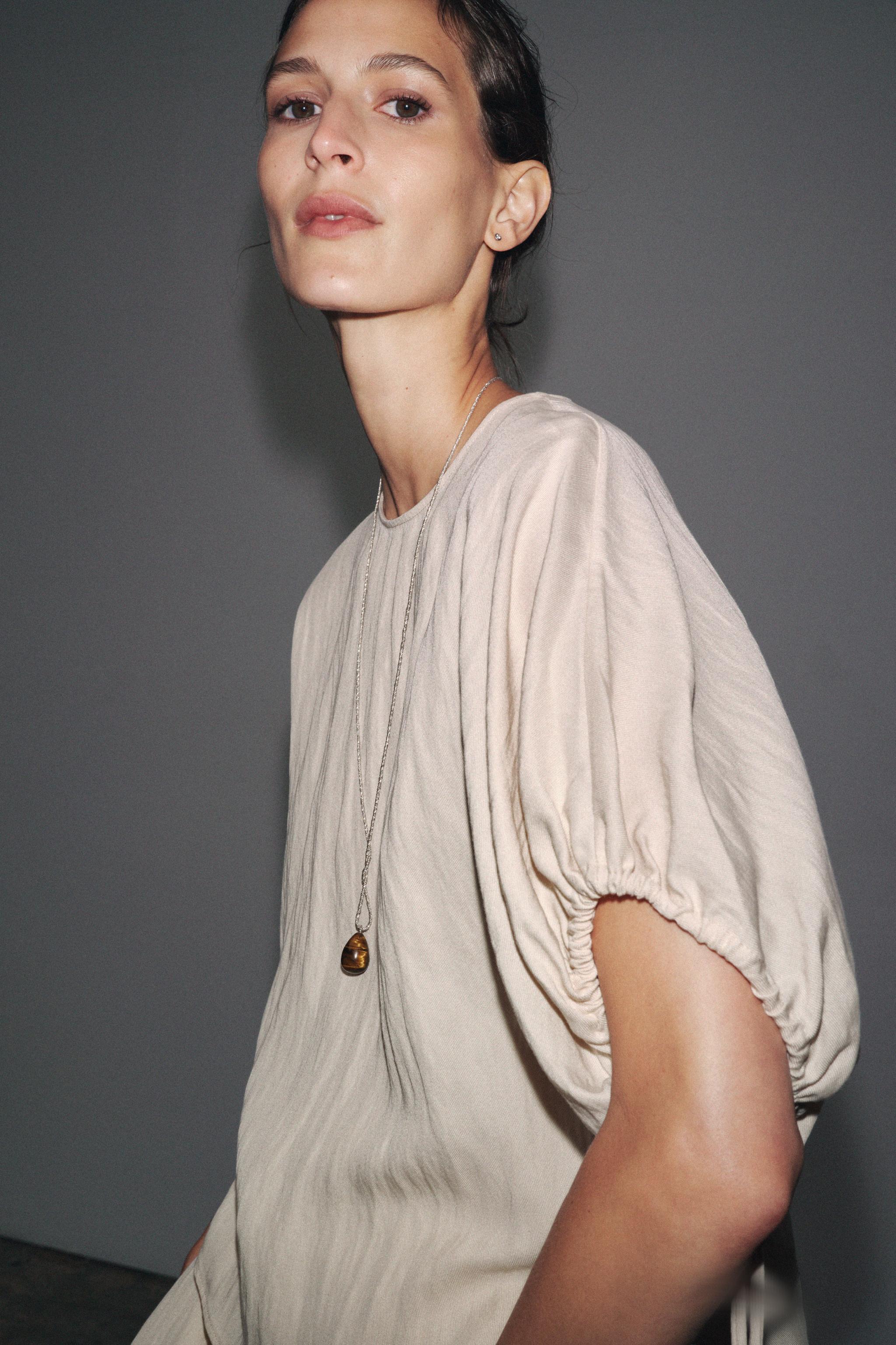 パフスリーブ　ボリュームトップス　thetoe cygne bibiy zara TOPS｜Bibiy.