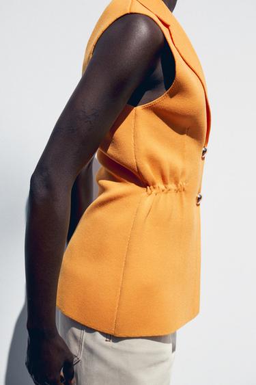 TOP GILET EN MAILLE À PLIS À LA TAILLE - Mandarine de Zara - Image 3