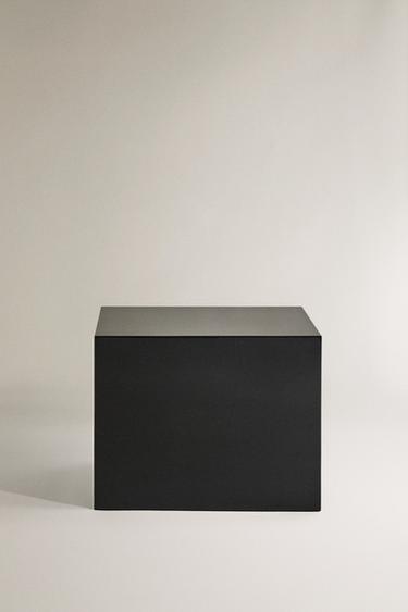 LACQUERED SIDE TABLE I COLIN KING - Preto da Zara - Imagem 0