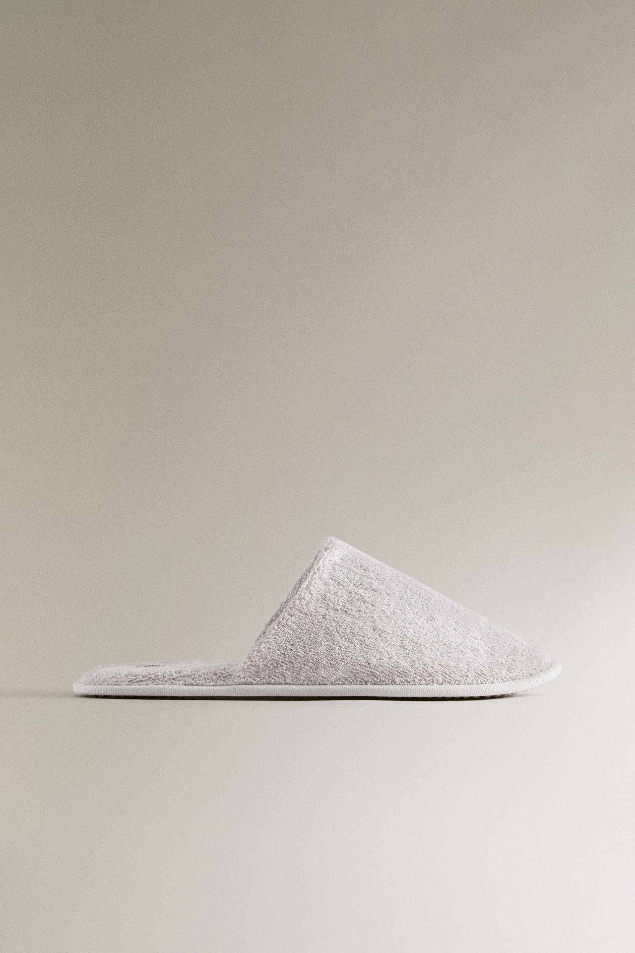 BATH TOWEL SLIPPERS — Gray