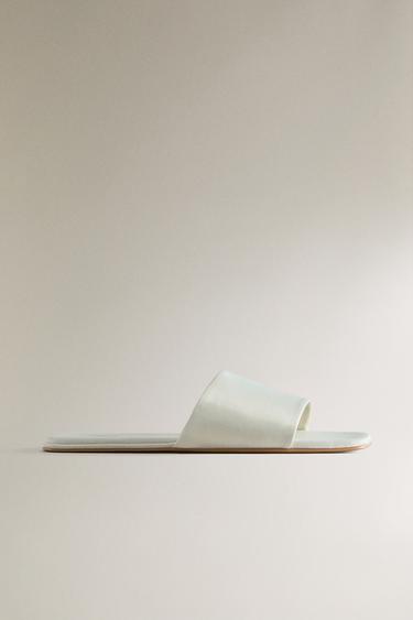 PANTOUFLES À BOUT OUVERT SATIN - Beige de Zara - Image 0