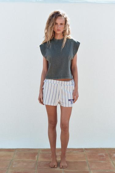 T-SHIRT SANS MANCHES EFFET DÉLAVÉ - Gris foncé de Zara