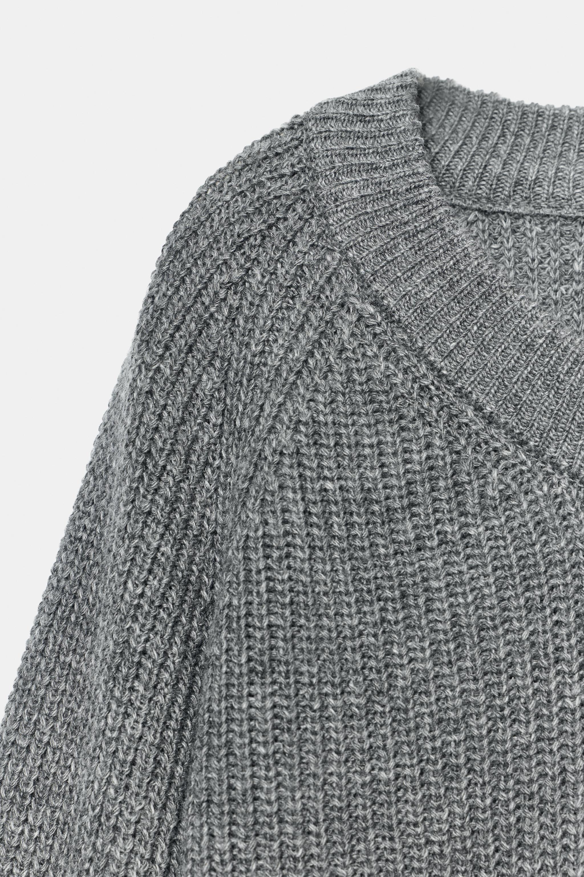 MOCK NECK KNIT SWEATER