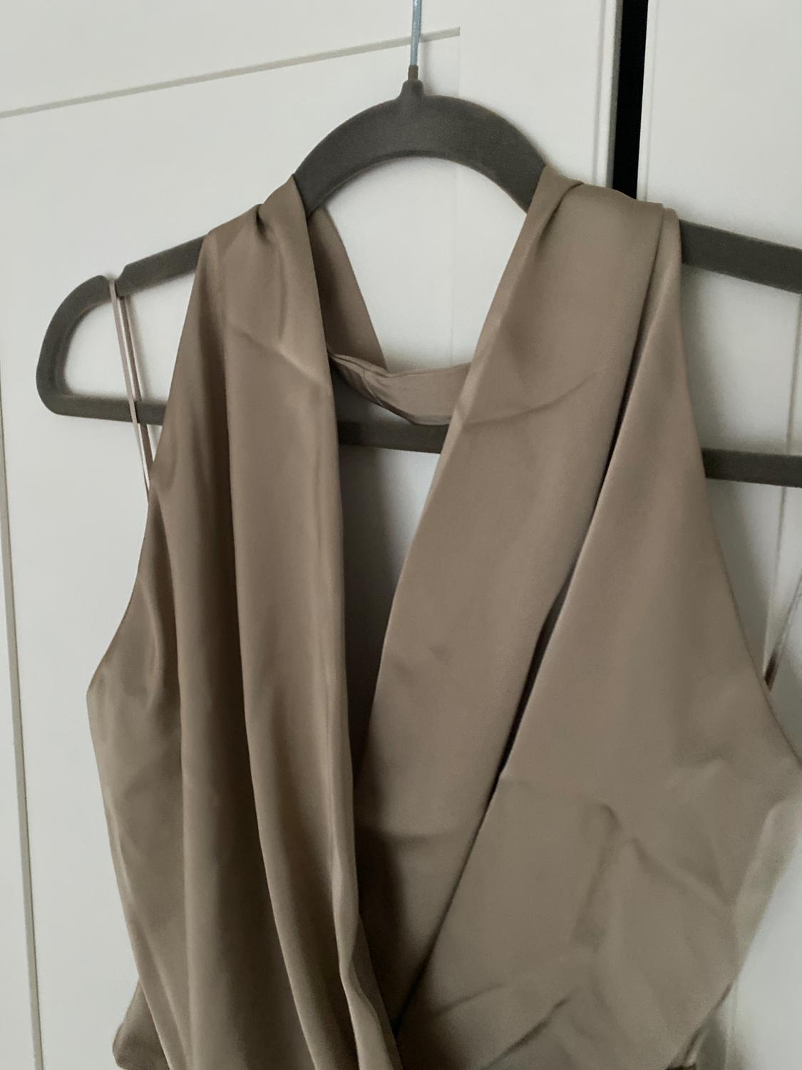 SATIN HALTER TOP - Image 2