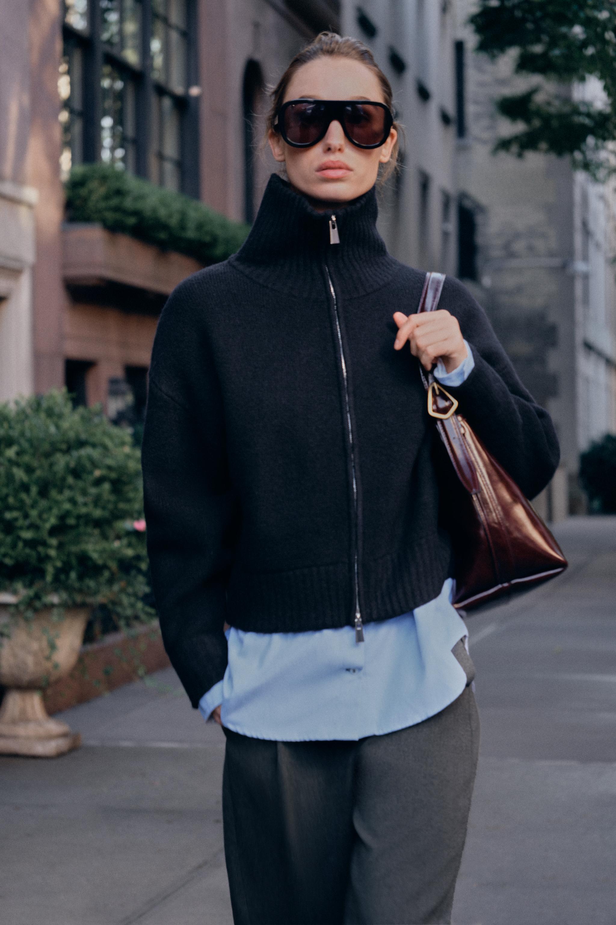 HIGH NECK CARDIGAN