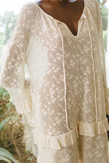 ROBE EN MAILLE POINTELLE À VOLANTS - Écru de Zara - Image 2