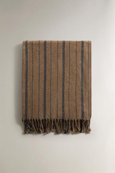 STRIPED CHENILLE THROW - striped by Zara