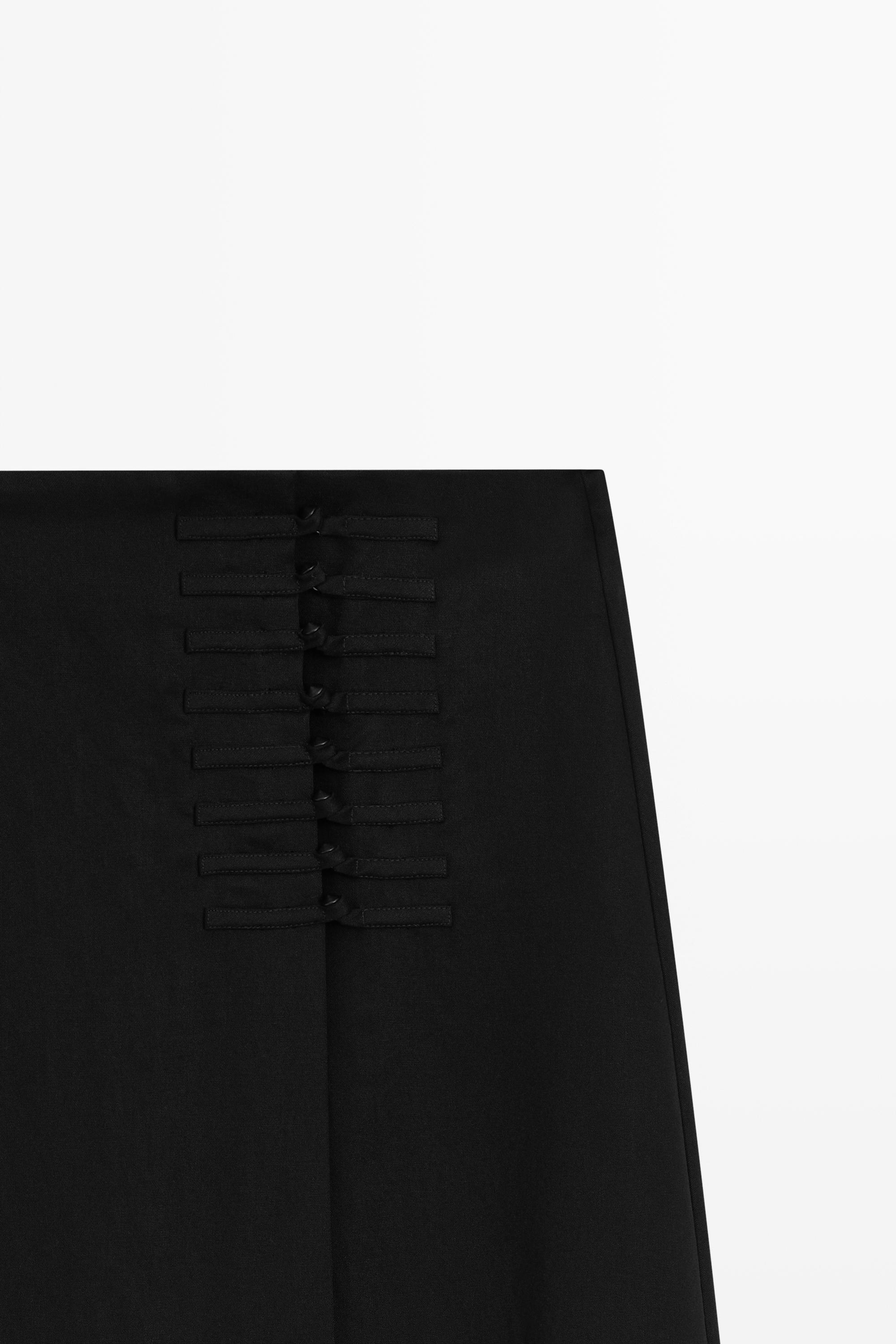 Straight midi skirt with button detail