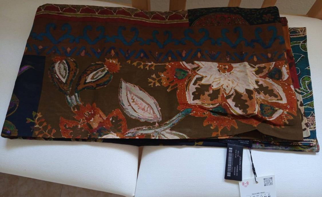 PAISLEY PRINT SCARF - Image 2