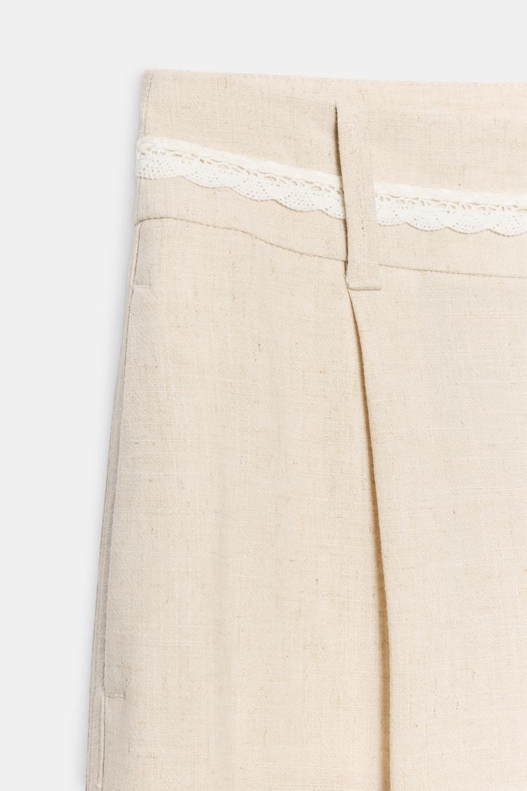Pantalones cortos Bermuda de lino con encaje 7