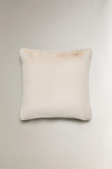 HOUSSE DE COUSSIN FOURRURE - Beige clair de Zara