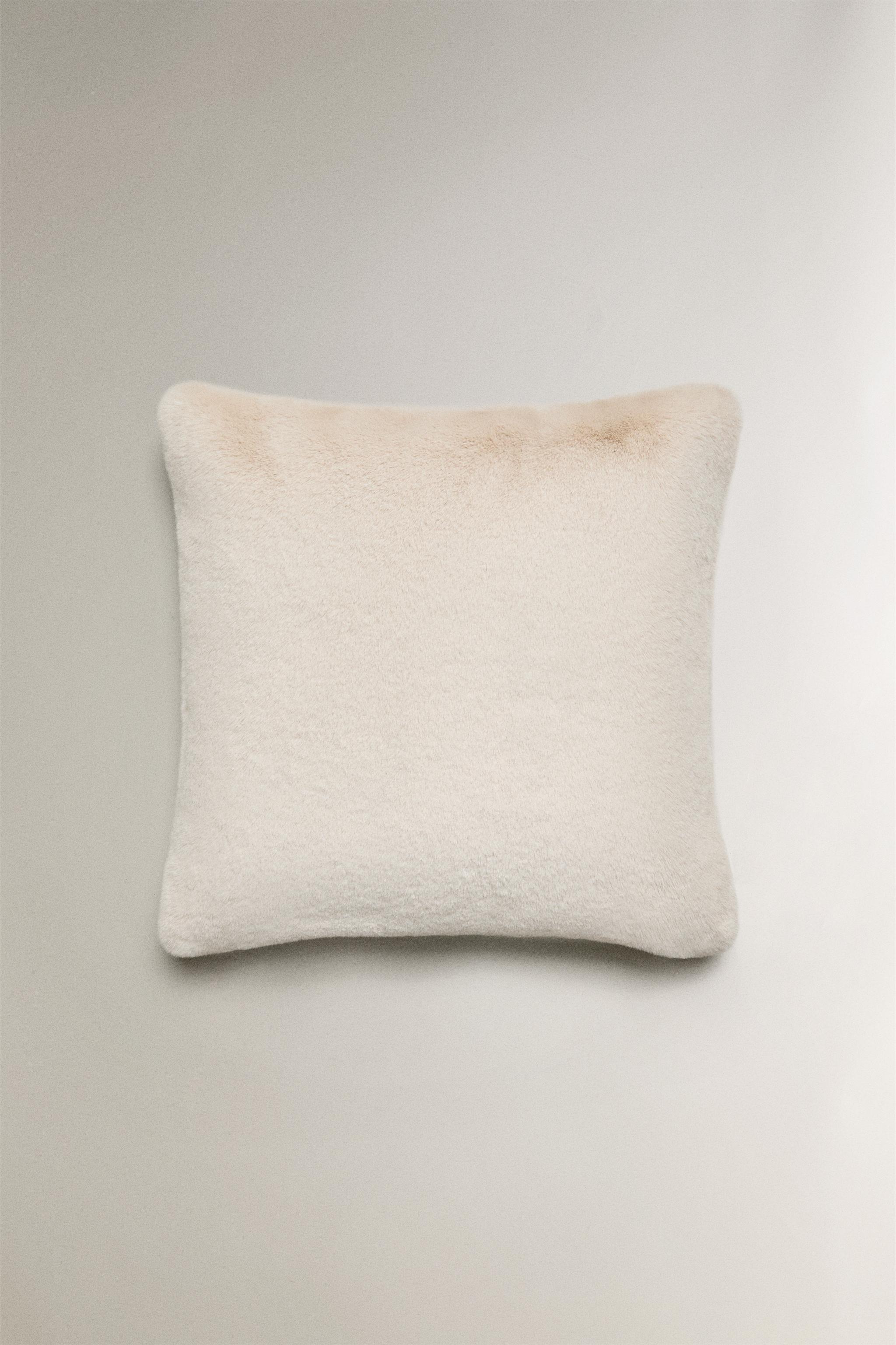 HOUSSE DE COUSSIN FOURRURE