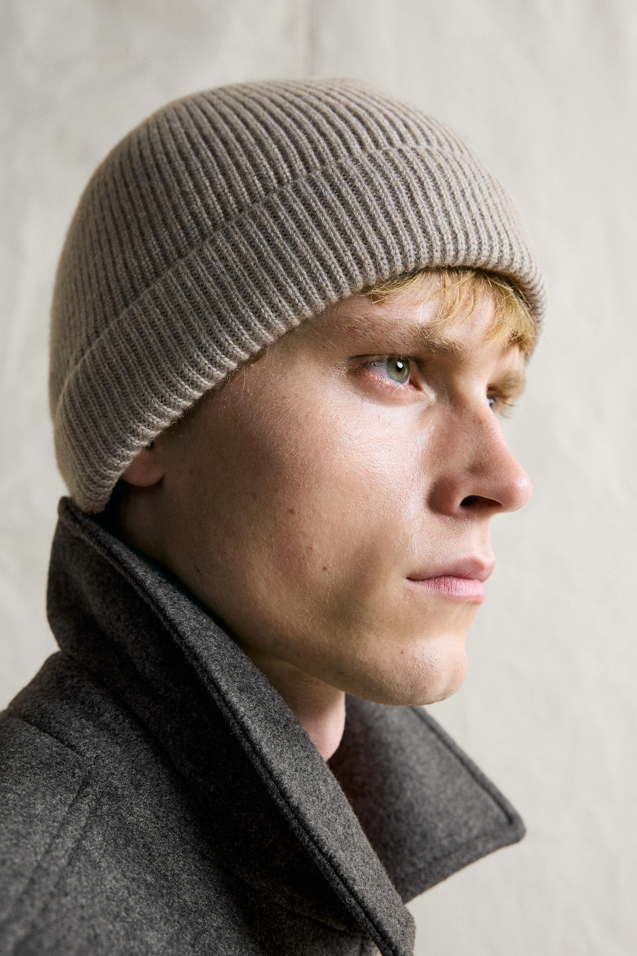 WOOL AND CASHMERE KNIT BEANIE