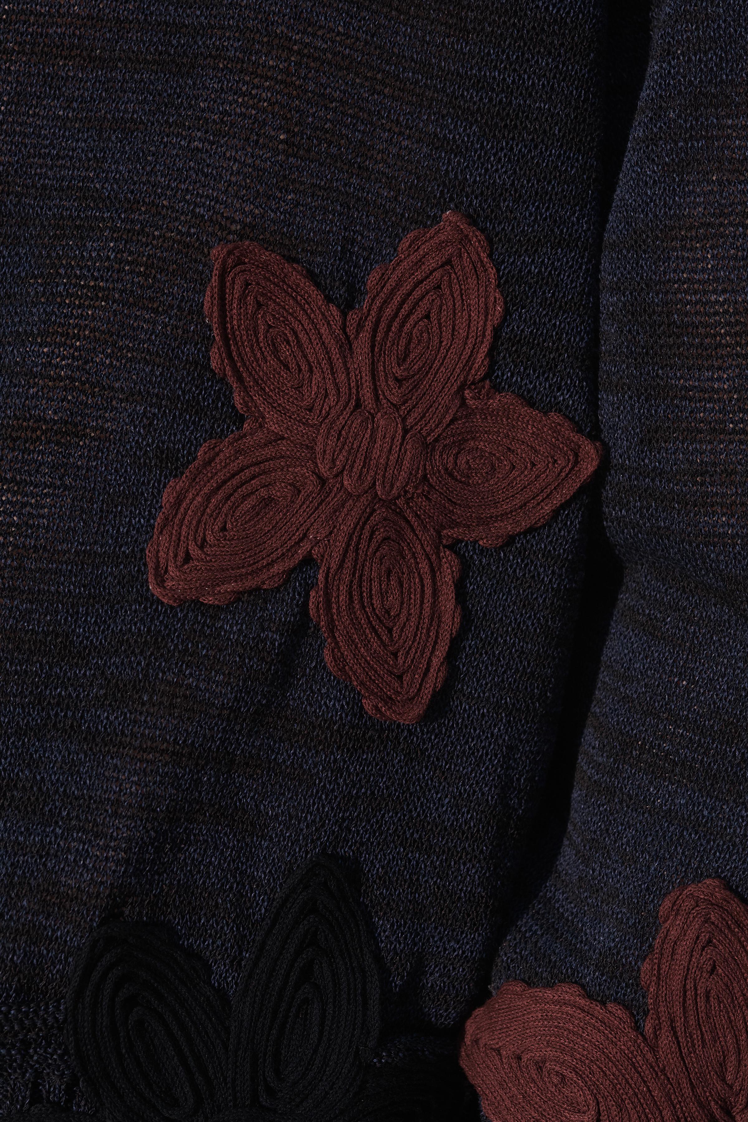 PULL COUPE DÉCONTRACTÉE À FLEURS