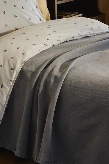 Zara CHILDREN'S BEDSPREAD WITH RUFFLES - Gray