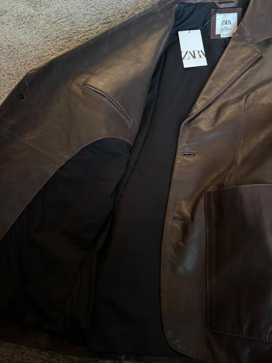 LIMITED EDITION LEATHER BLAZER - Image 4