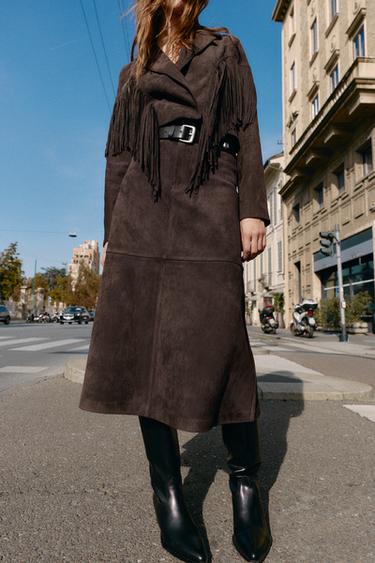 JUPE MIDI EFFET DAIM - Marron chocolat de Zara - Image 1