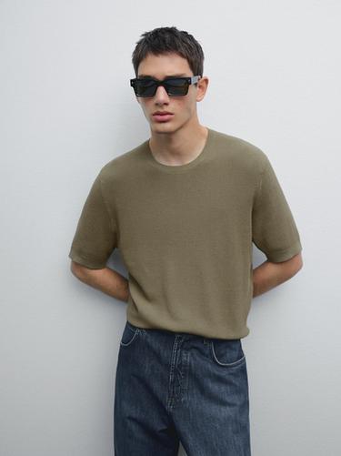 Camiseta manga corta punto estructura - Verde gris de Zara