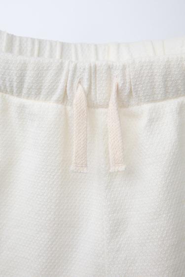 EMBROIDERED TEXTURED BERMUDA SHORTS - White by Zara - Image 2