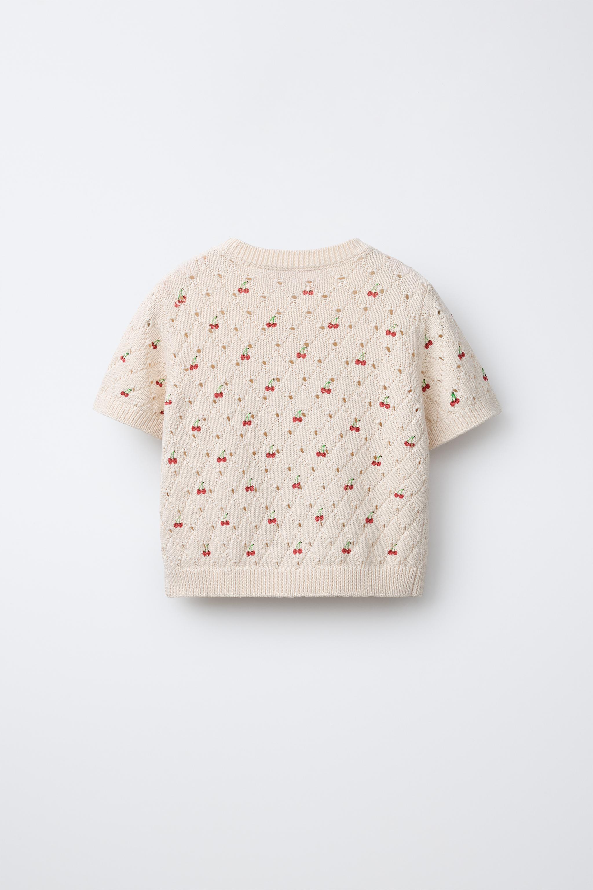 PULL EN MAILLE À CERISES