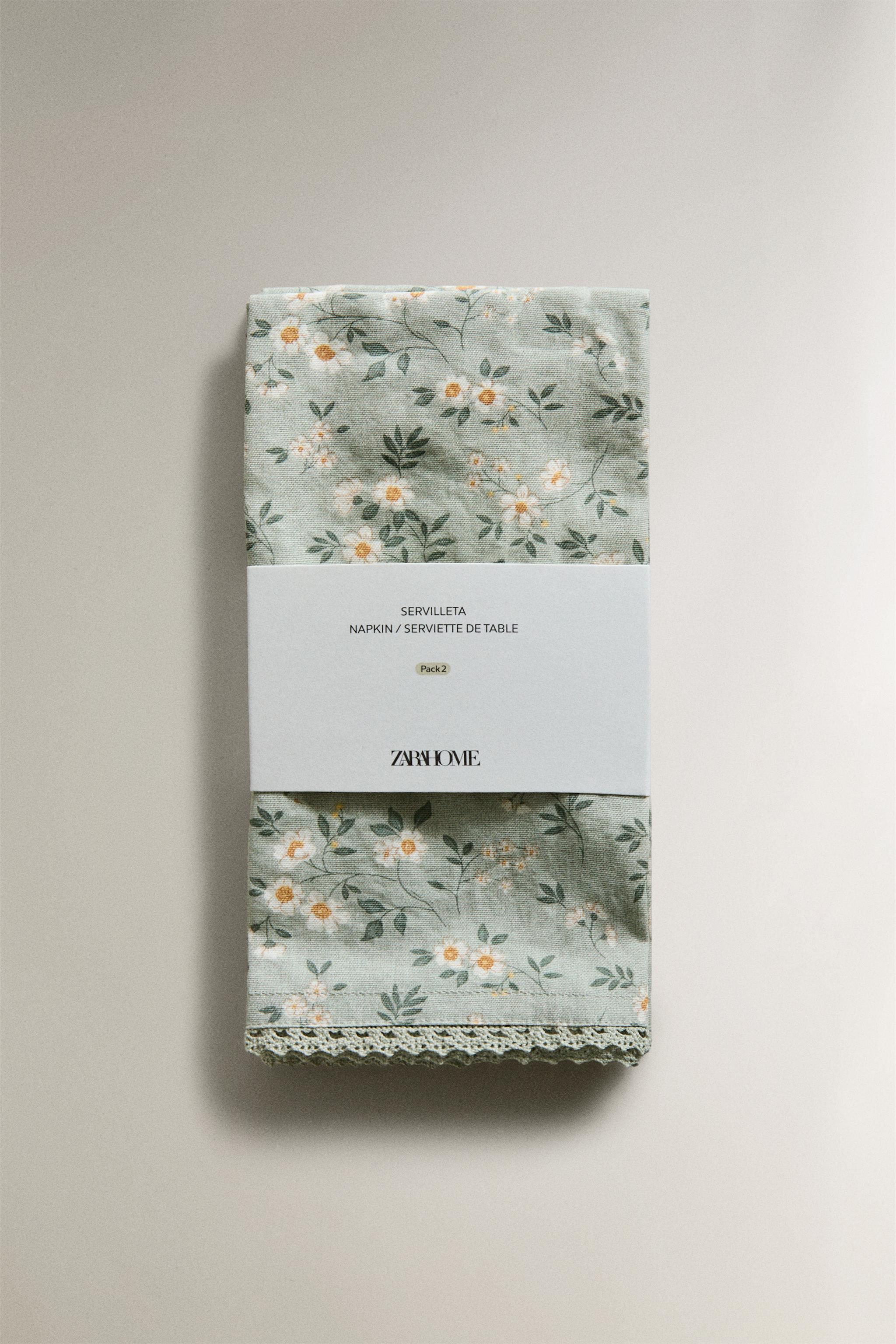 LOT DE SERVIETTES FLEURS SAUVAGES AVEC DENTELLE (LOT 2)