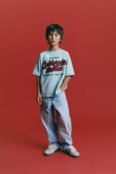 CAMISETA ESTAMPADO TEXTO RELIEVE - Azul claro de Zara