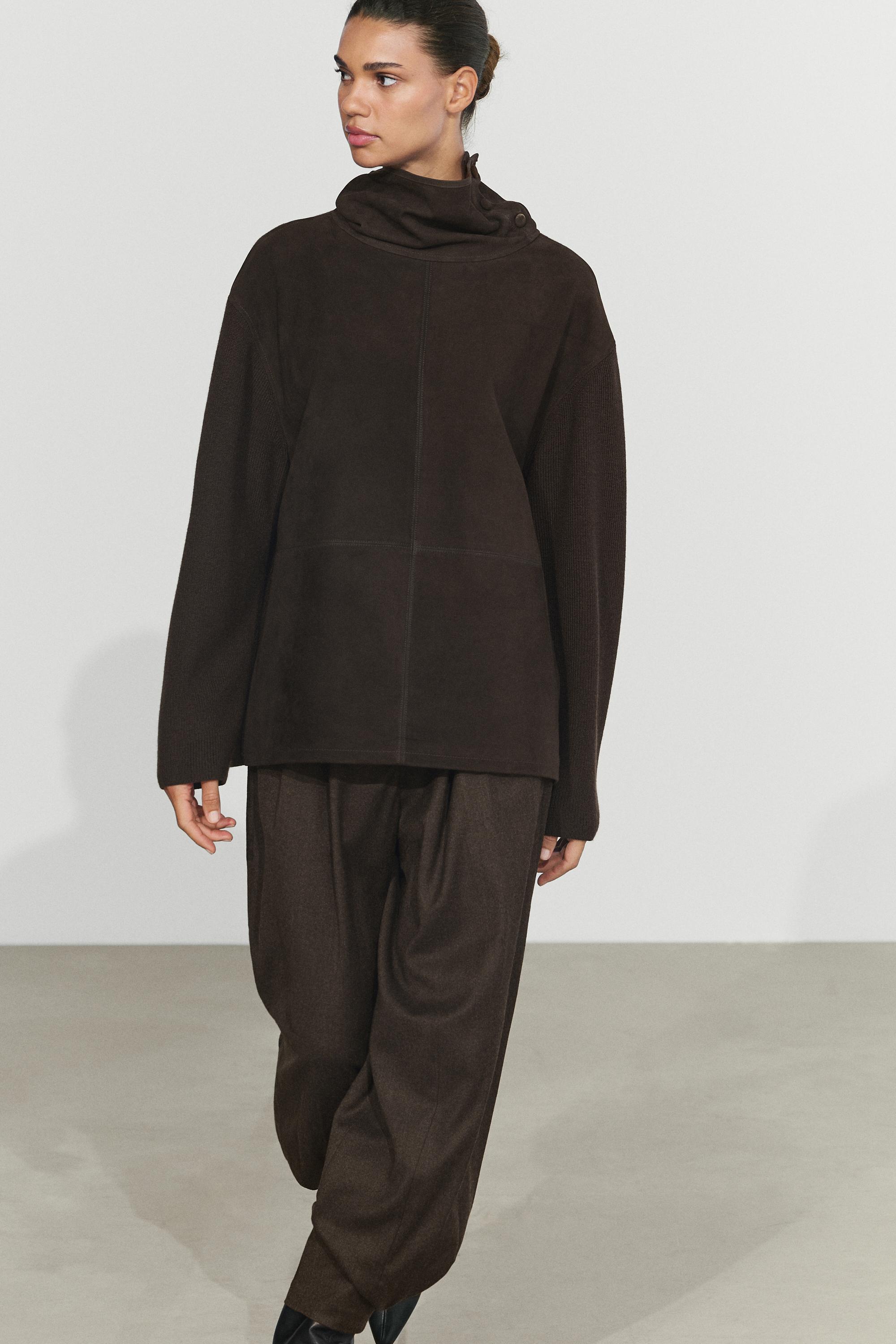 Combined high neck suede oversize blouse