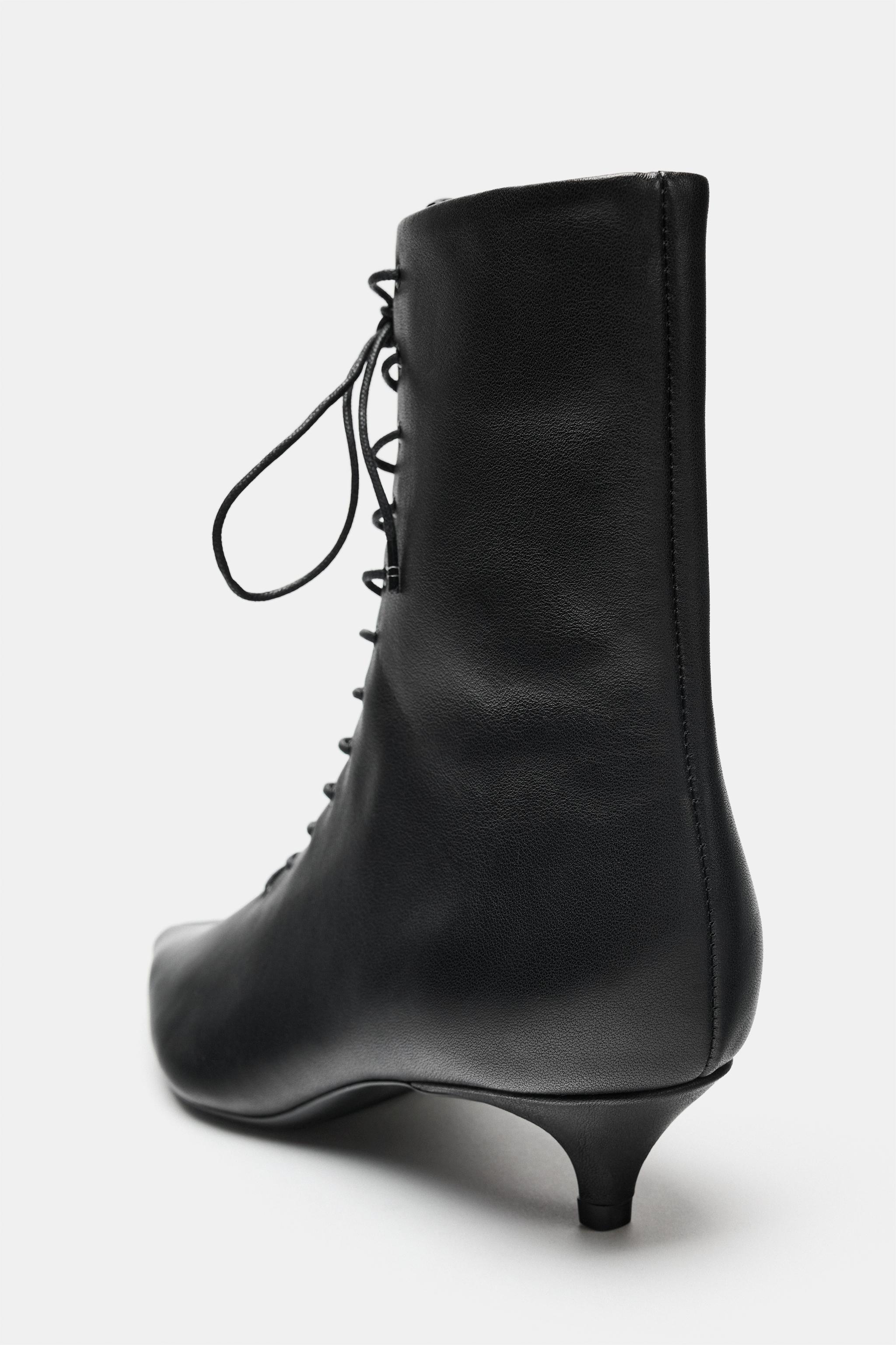 BOTTINES KITTEN CUIR
