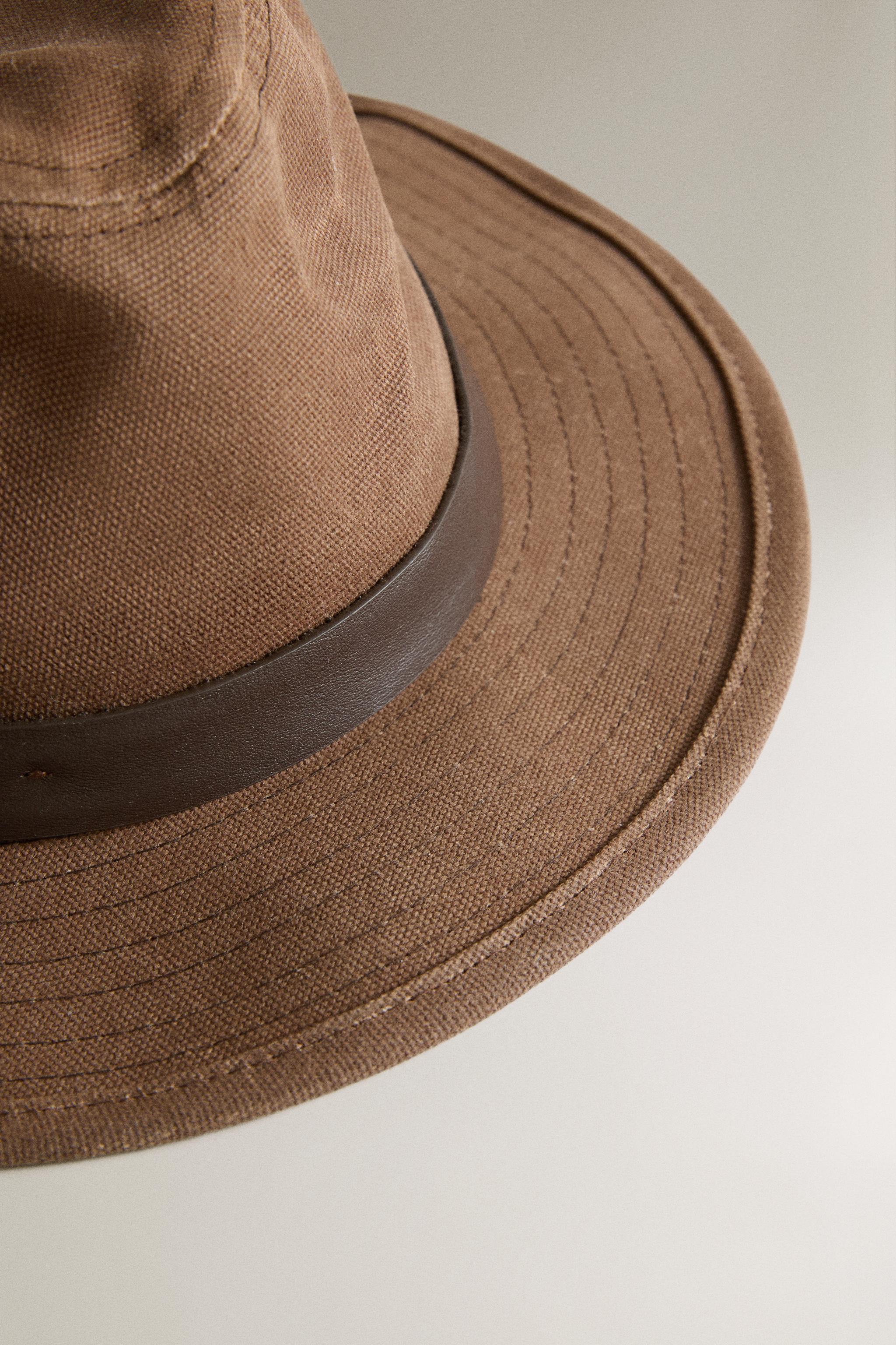 WAXED COTTON HAT — Brown