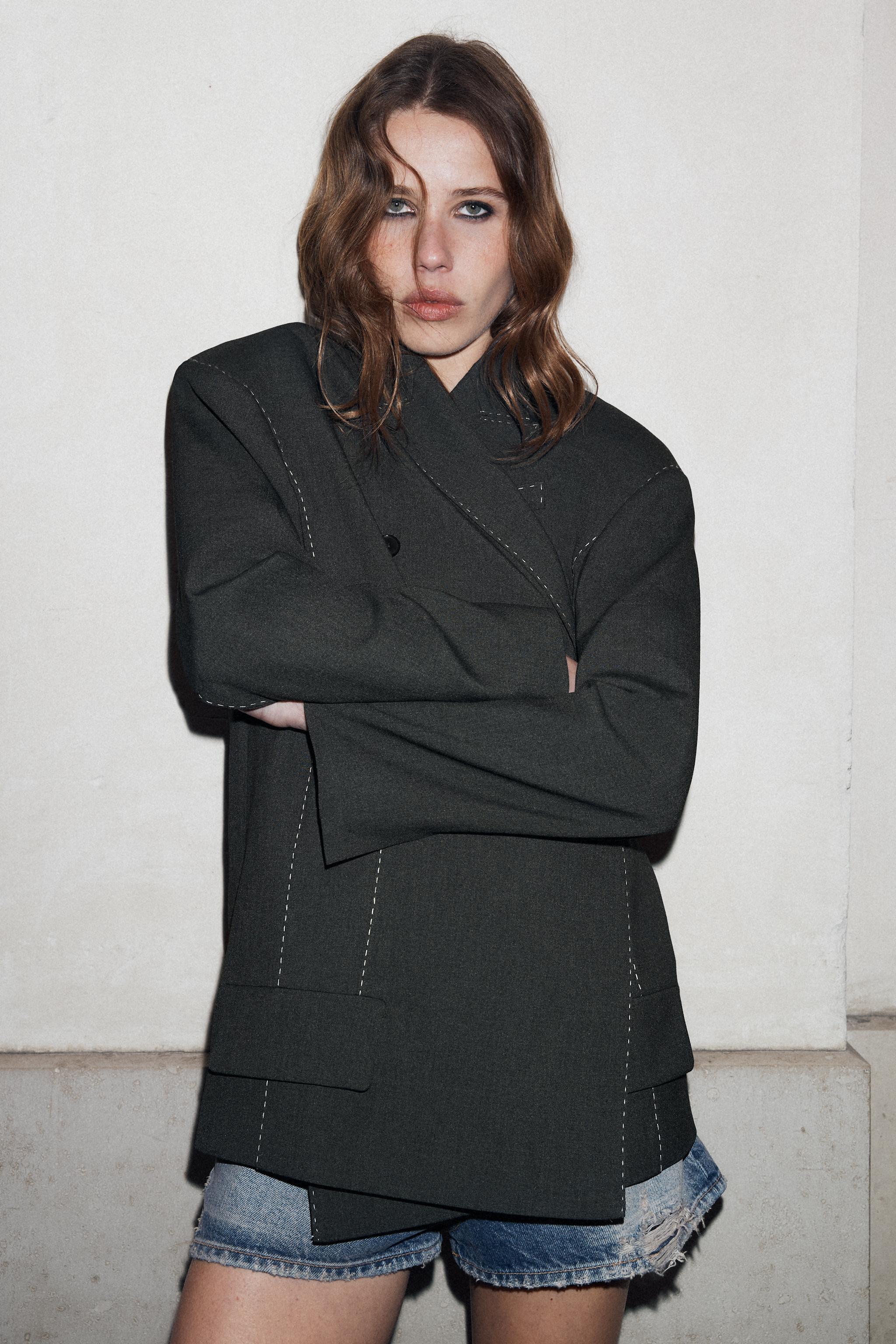 VESTE OVERSIZE COUTURES CONTRASTANTES