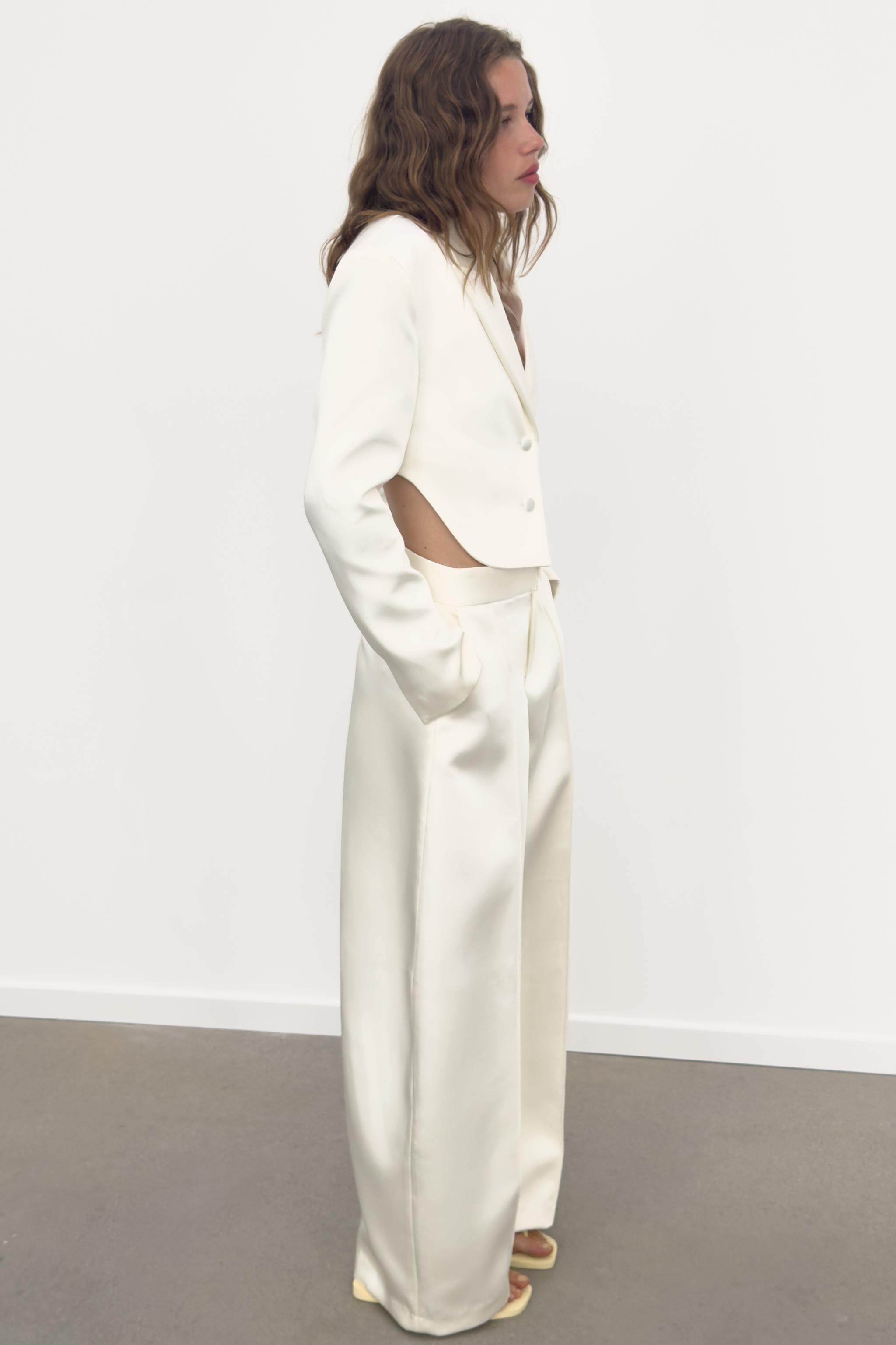 SATIN EFFECT CROP BLAZER WITH BACK VENT