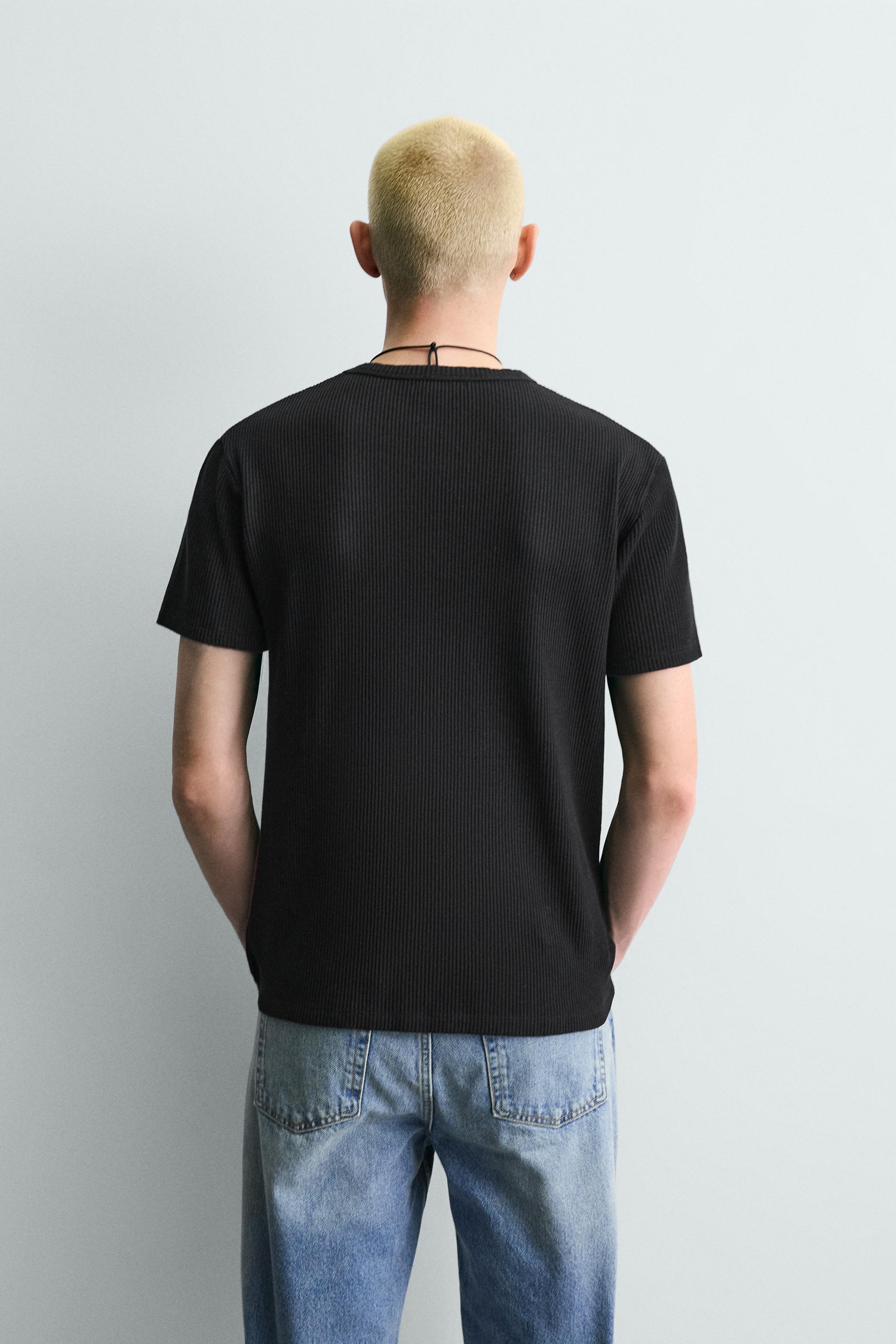 T-SHIRT EN MAILLE SLIM STRUCTURÉE
