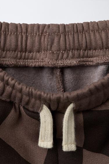 PANTALON EN MOLLETON À LOSANGES - Marron de Zara - Image 2