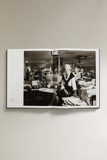 LIVRE WOMEN ANNIE LEIBOVITZ (ANGLAIS) - Gris de Zara - Image 2