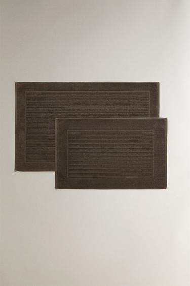 BADVORLEGER VELOUR MIT STREIFENSTRUKTUR - Dunkles Nerzbraun von Zara