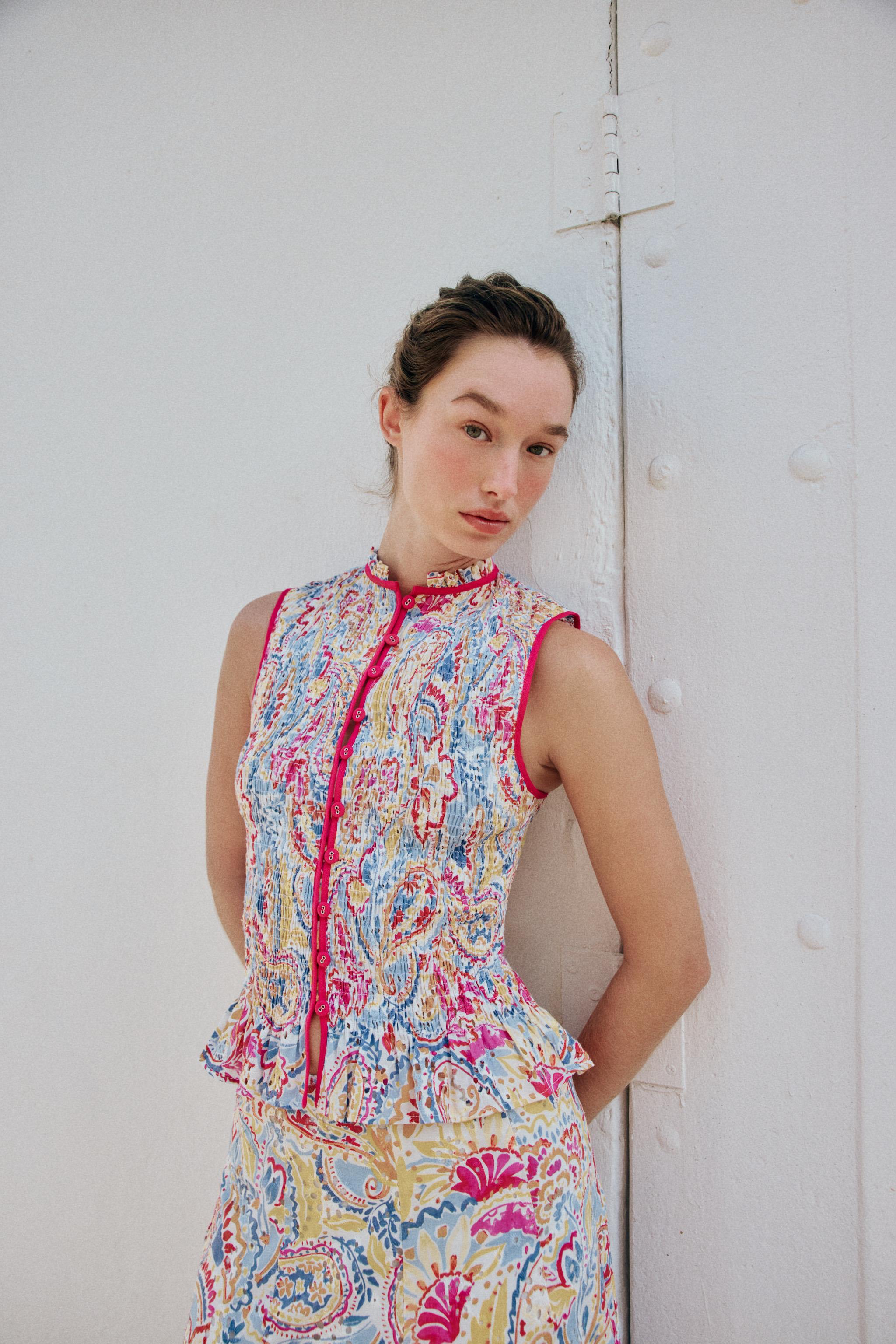 Женские рубашки Zara PRINTED EMBROIDERED EYELET TOP — фото 2