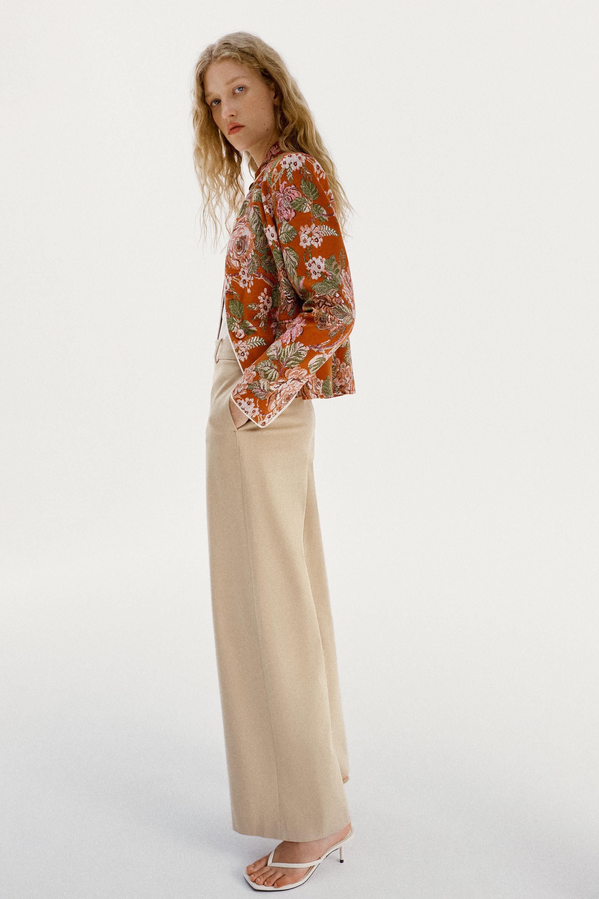 HIGH-RISE WIDE-LEG TROUSERS