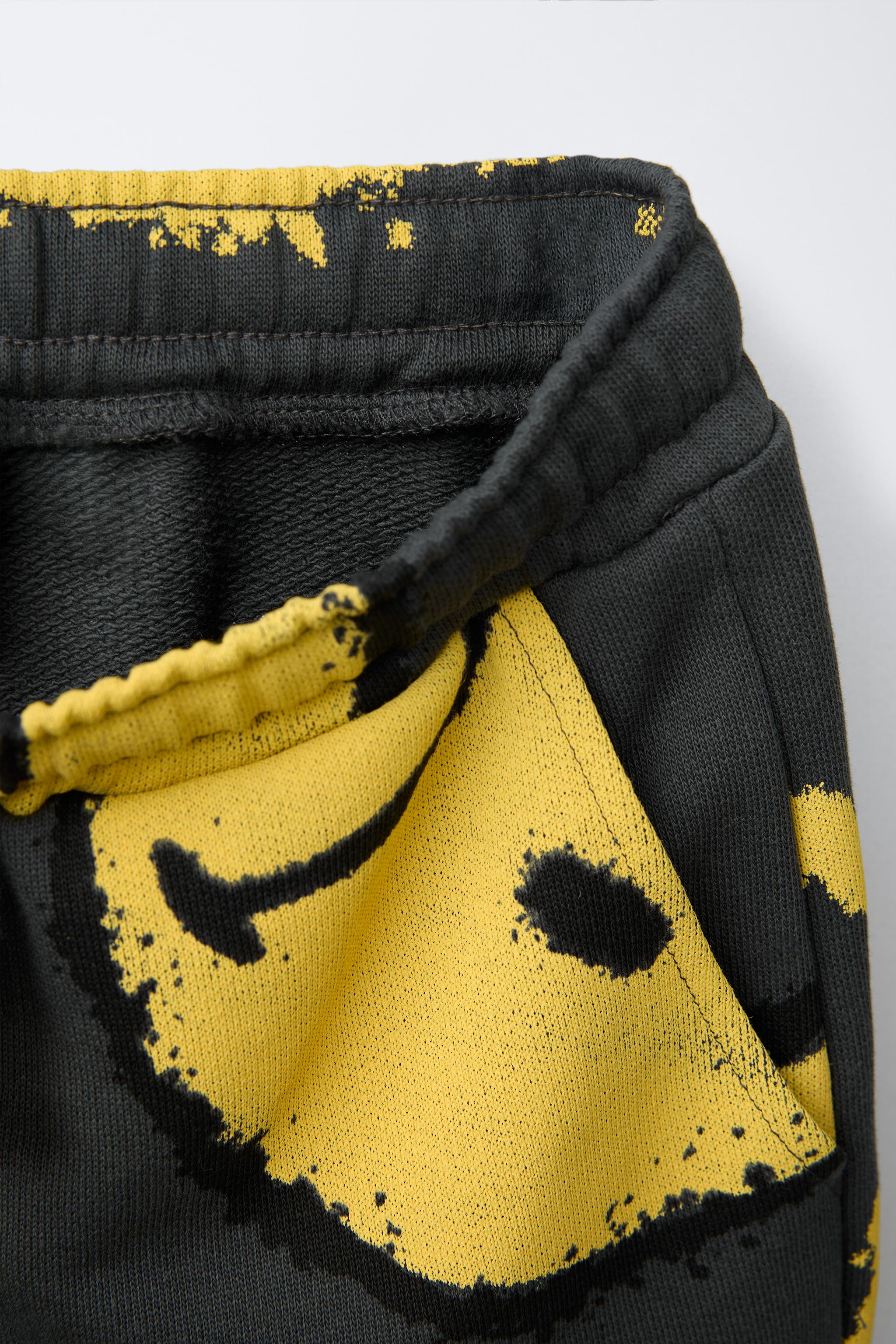 SMILEYWORLD ® PLUSH SHORTS - Anthracite grey | ZARA United States