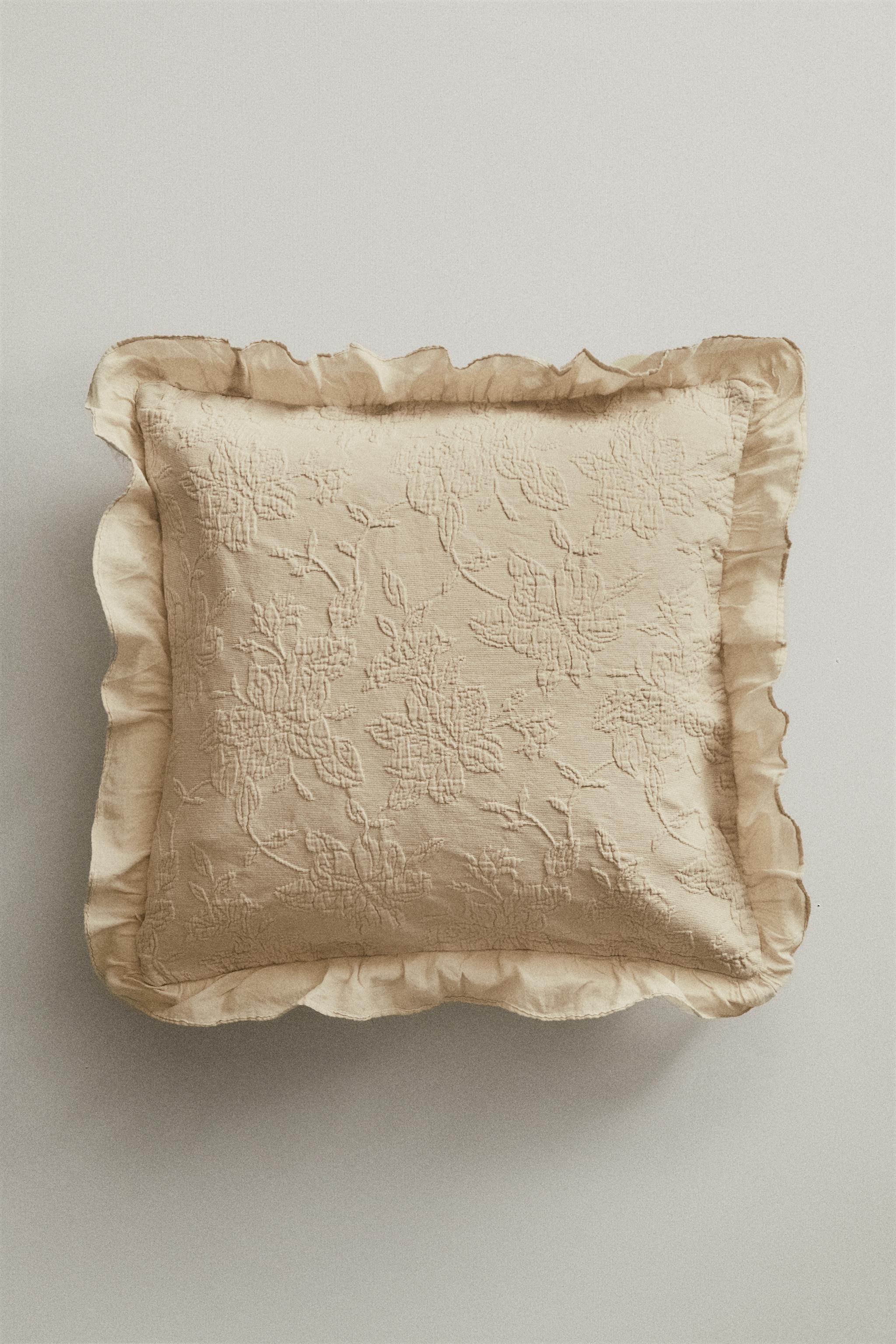 JACQUARD THROW PILLOW COVER WITH RUFFLES