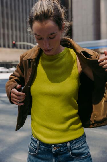 TOP BASIQUE EN MAILLE - Vert pistache clair de Zara - Image 3