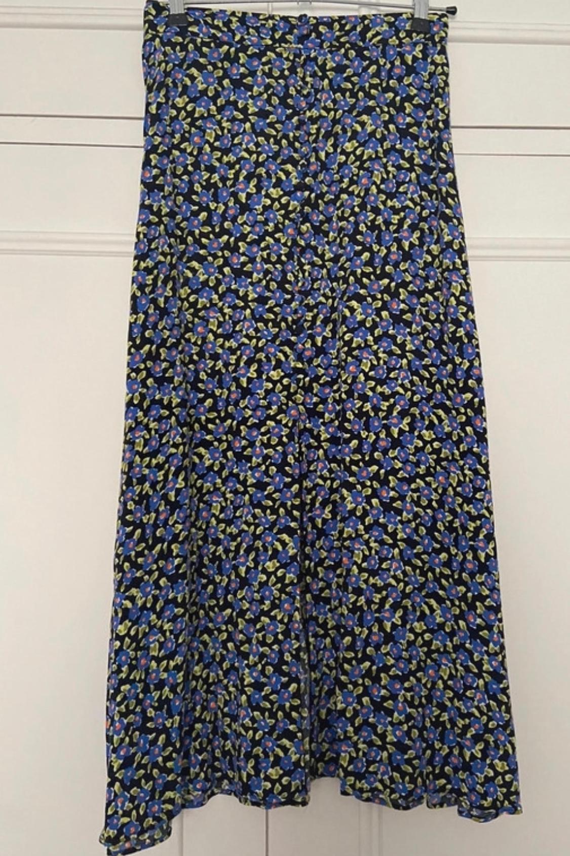 SKIRT WITH LINED BUTTONS - Image 2