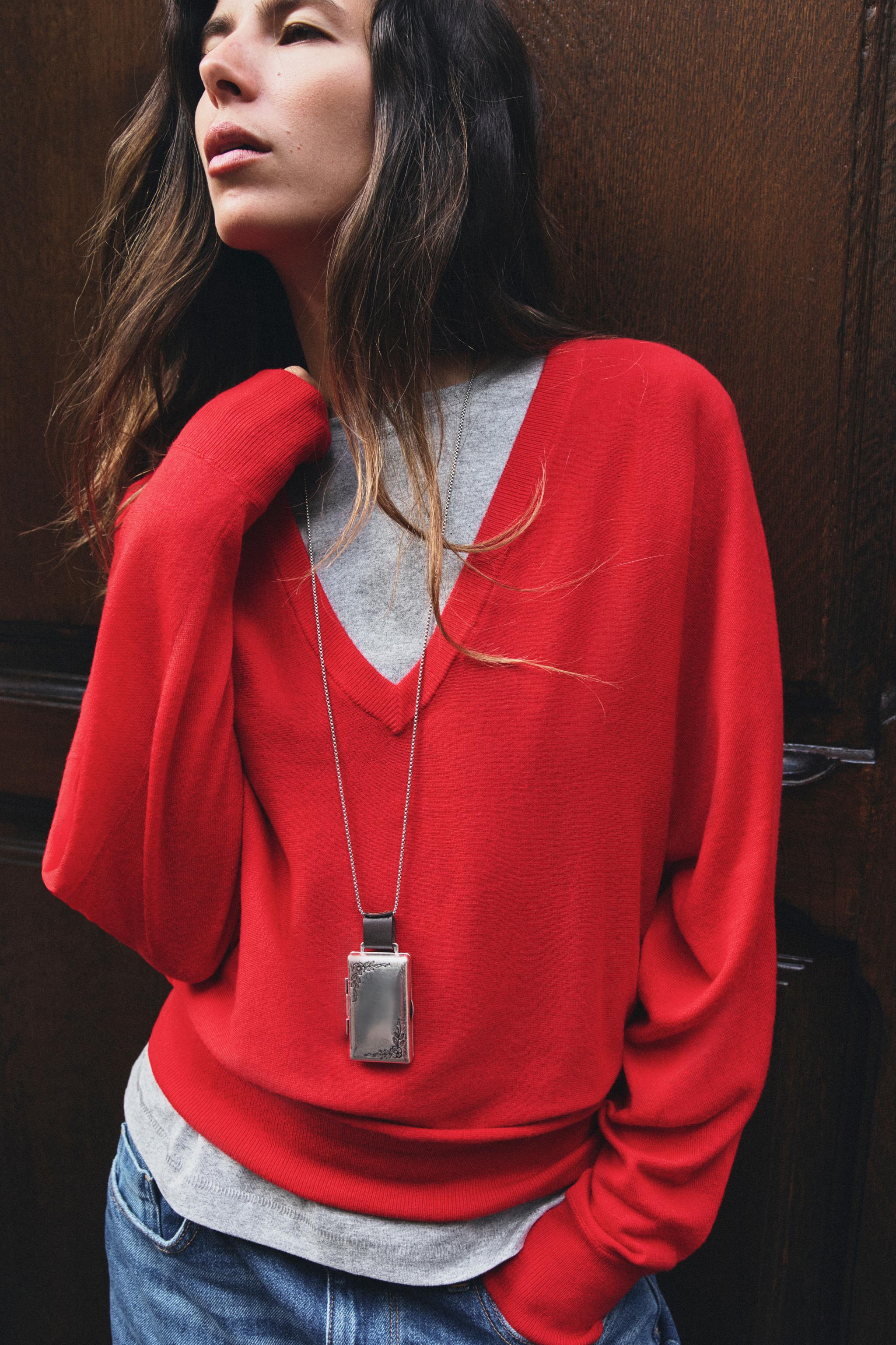 Extra-Soft 100% Wool V-Neck Sweater by Zara