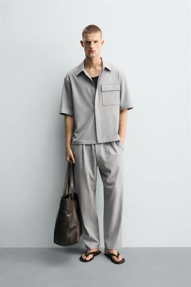 SOBRECAMISA RELAXED FIT BOLSILLO - Gris de Zara
