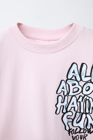 T-SHIRT IMPRIMÉ GRAFFITI - Rose de Zara - Image 2