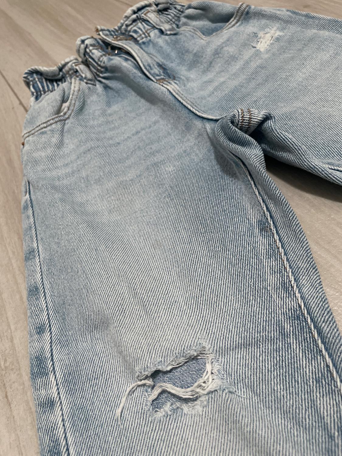 JEANS - Image 2
